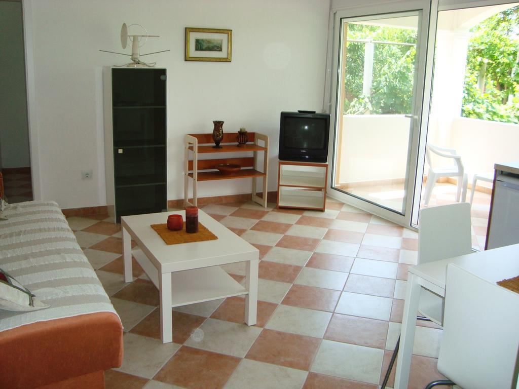 Apartments Rolovina Tivat Oda fotoğraf