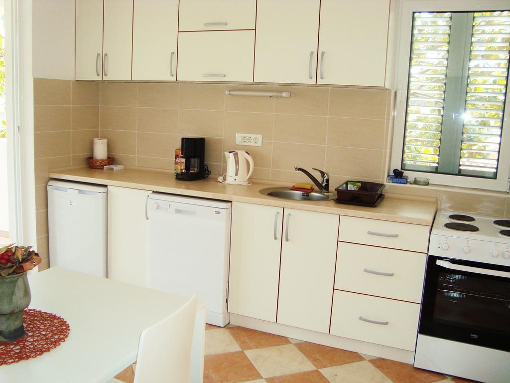 Apartments Rolovina Tivat Oda fotoğraf