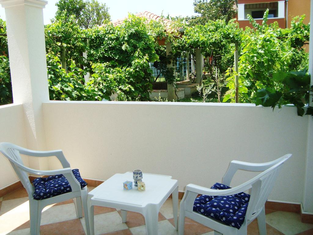 Apartments Rolovina Tivat Oda fotoğraf