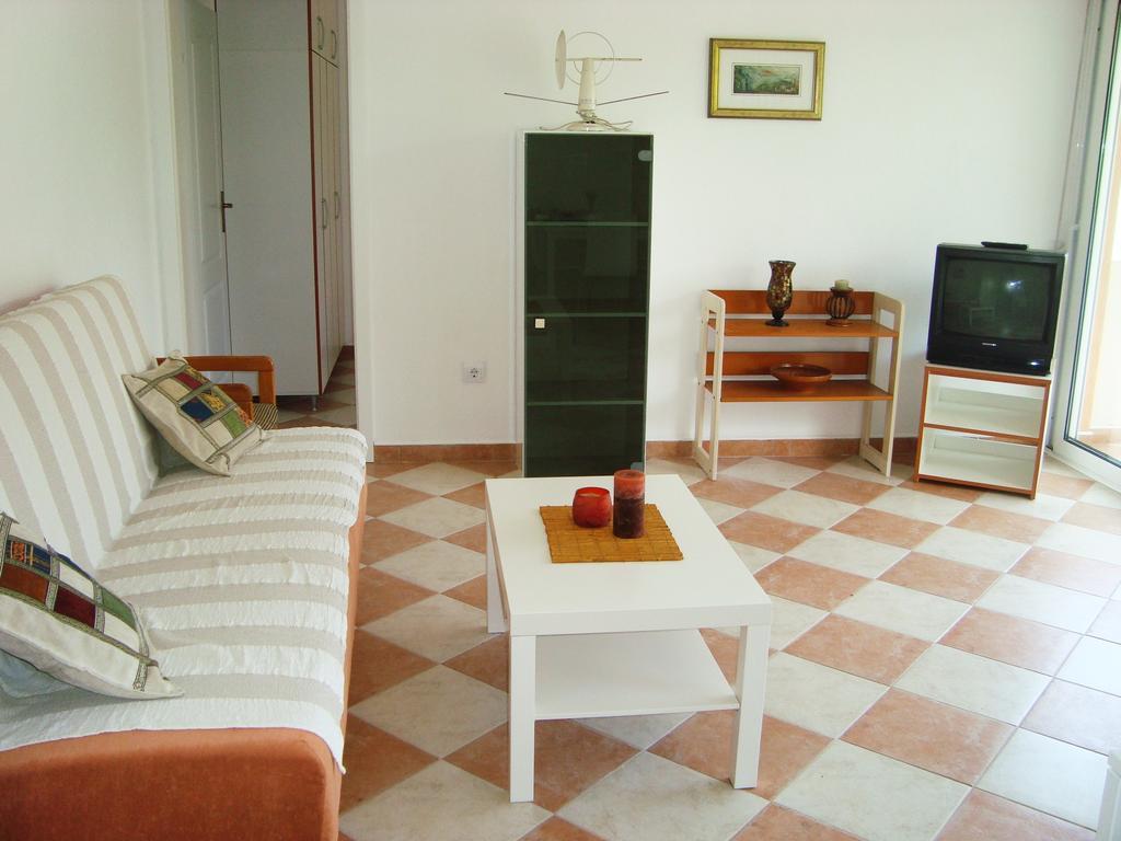 Apartments Rolovina Tivat Oda fotoğraf