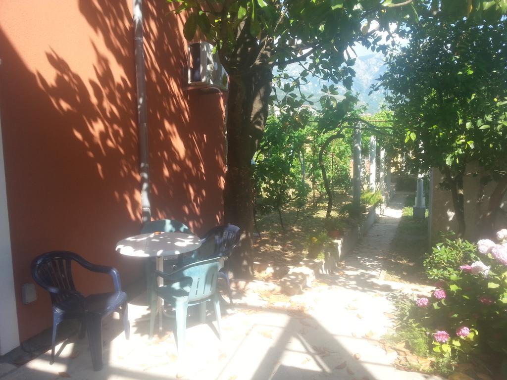 Apartments Rolovina Tivat Oda fotoğraf